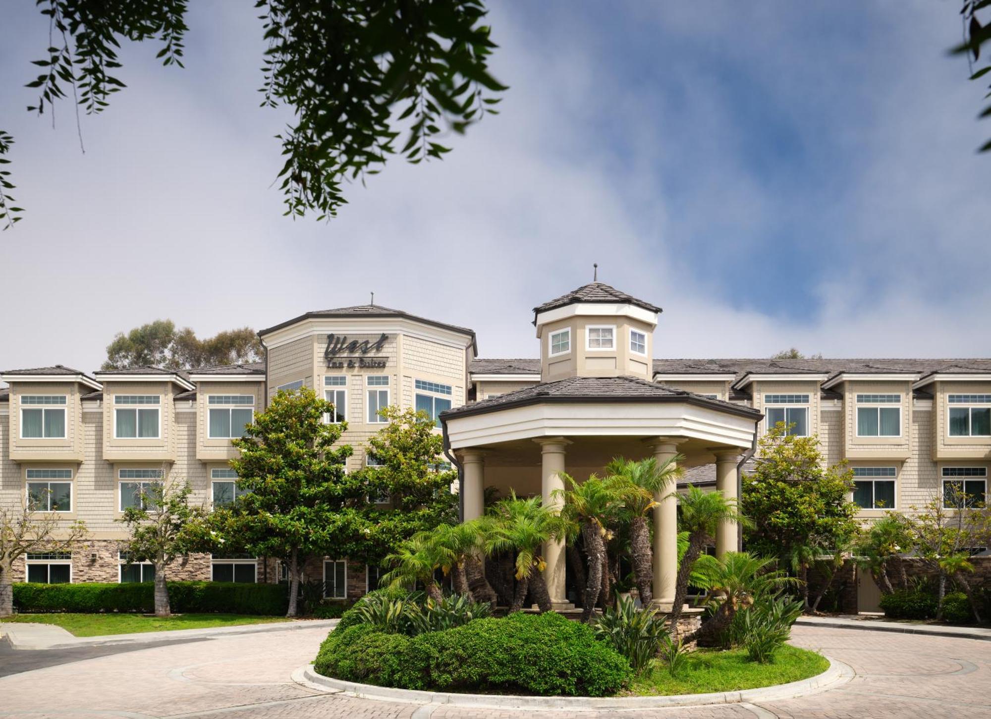 West Inn & Suites Carlsbad Exterior photo